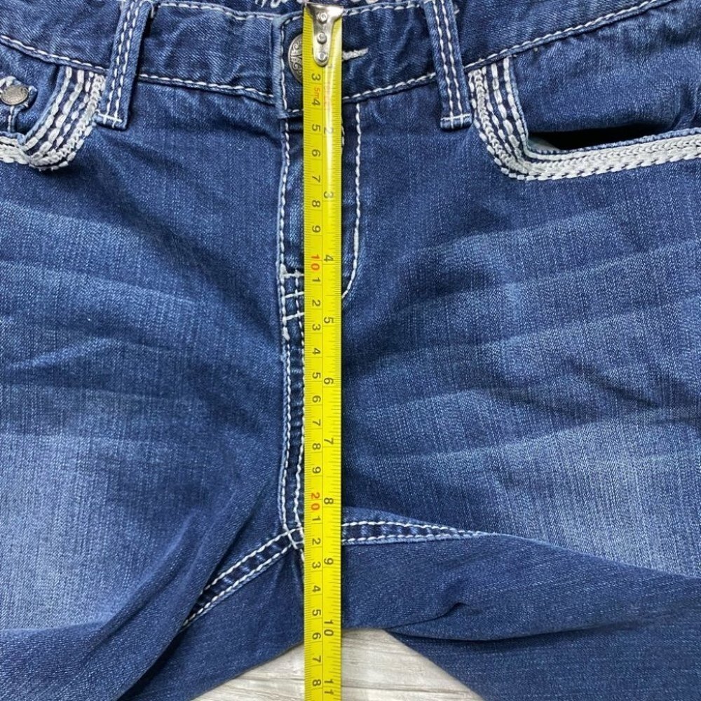 Maurices Curvy Denim Capris - Picture 8 of 8